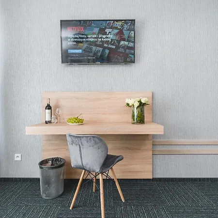 Aron Old Town Aparthotel 3*